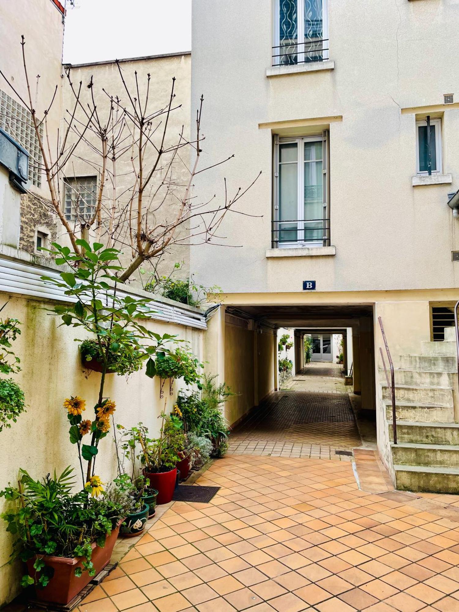 A 10 Min De La Defense Et A 20 Min De Paris Apartment Suresnes Exterior photo